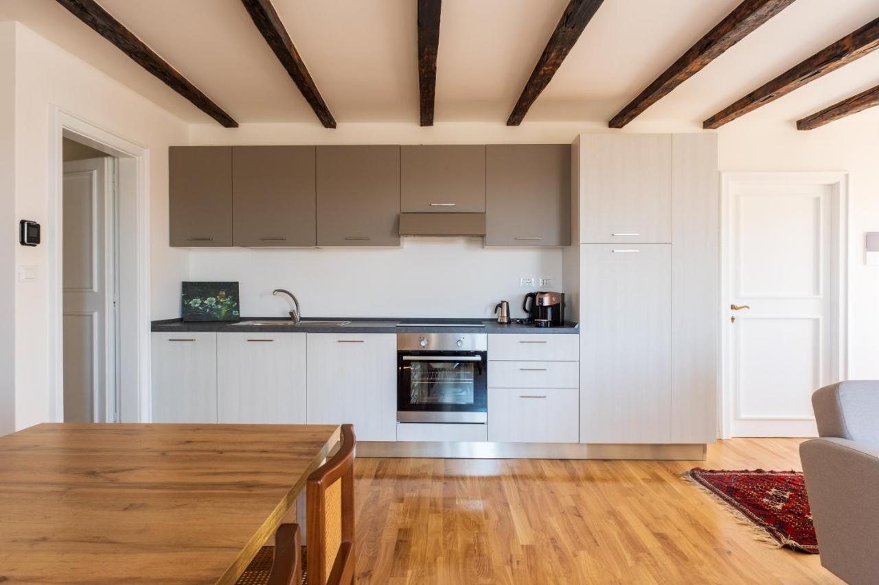 Ora Et Labora Apartment Trieste Bagian luar foto