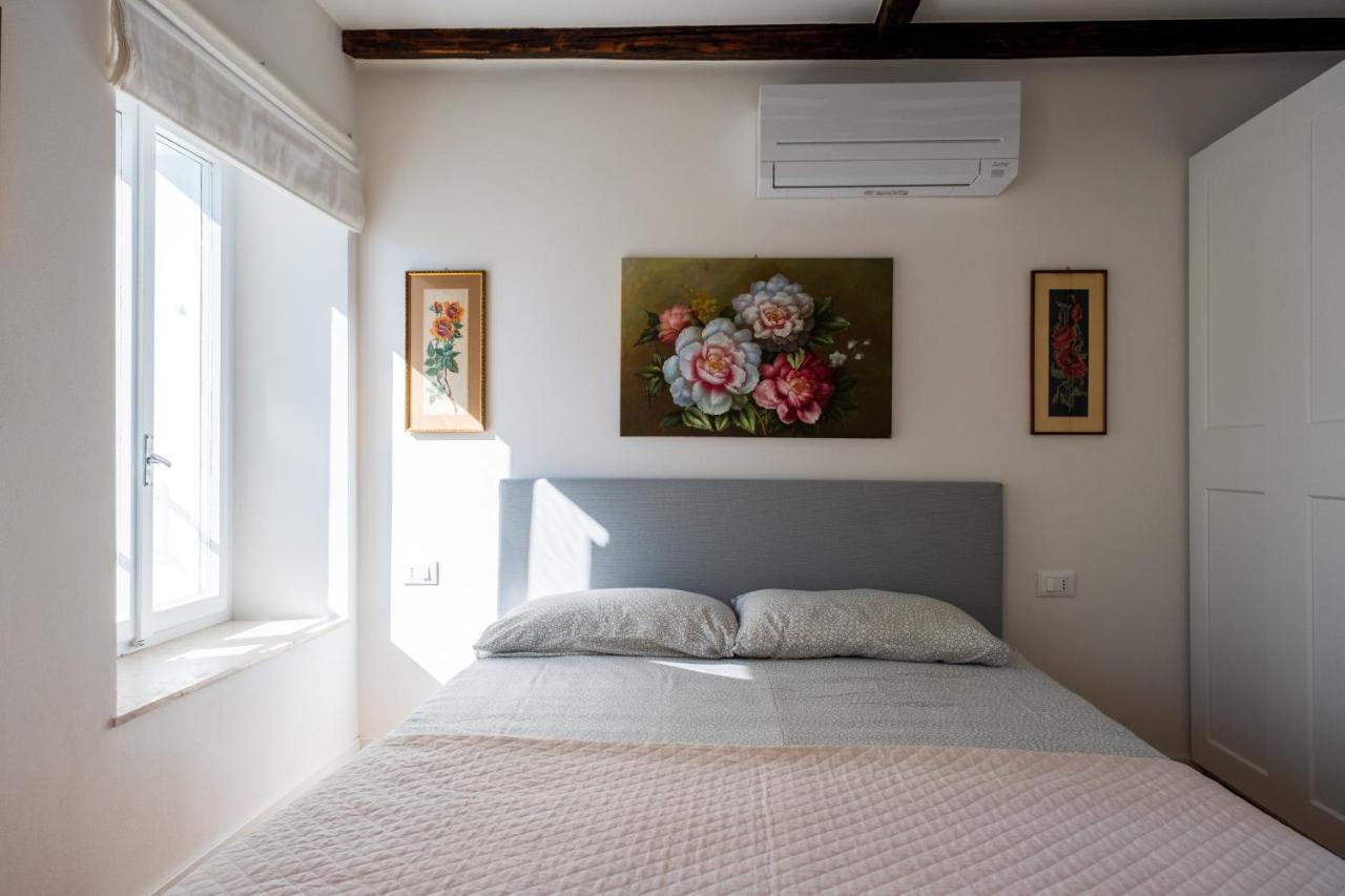 Ora Et Labora Apartment Trieste Bagian luar foto