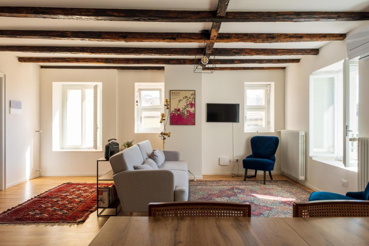 Ora Et Labora Apartment Trieste Bagian luar foto