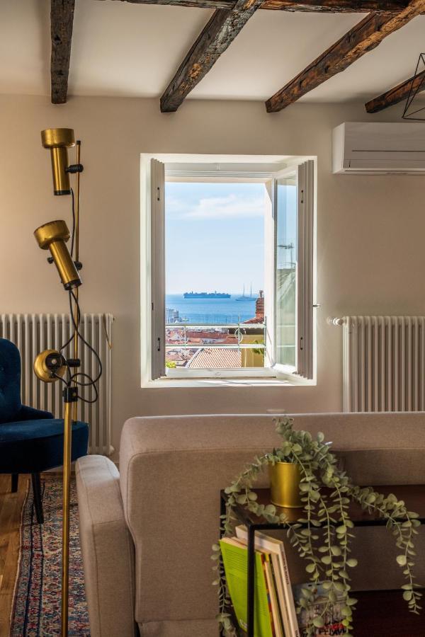 Ora Et Labora Apartment Trieste Bagian luar foto