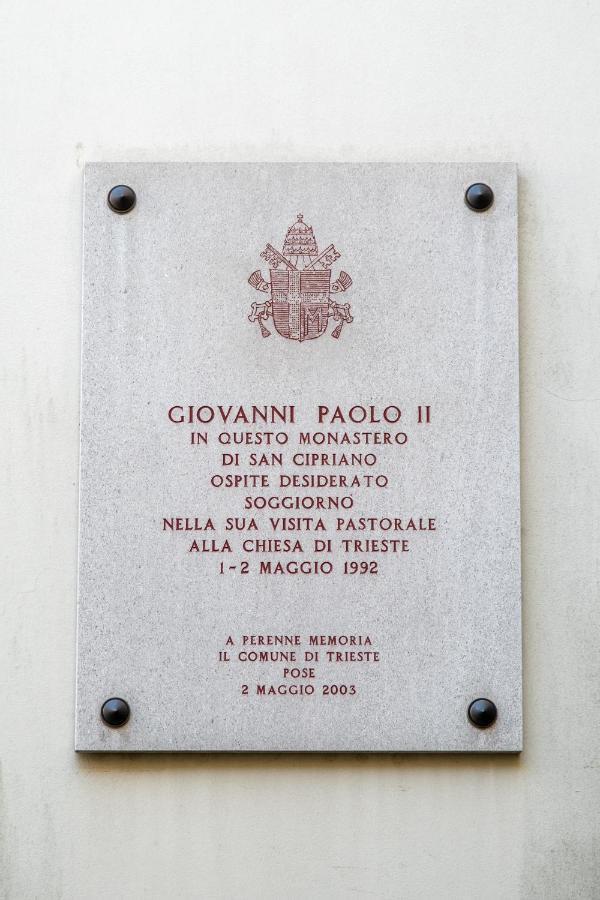 Ora Et Labora Apartment Trieste Bagian luar foto